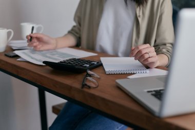 &iquest;Por Qu&eacute; la Asesor&iacute;a Laboral es Clave para el &Eacute;xito de Tu PYME?